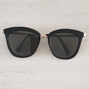 Le Spec's Women's Sunglasses in Style Caliente 🔥
